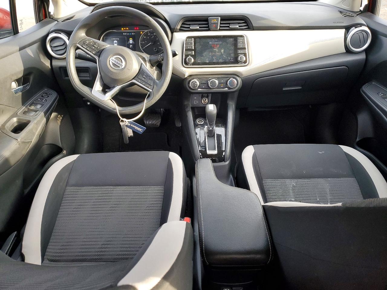 2020 NISSAN VERSA SV photo 15