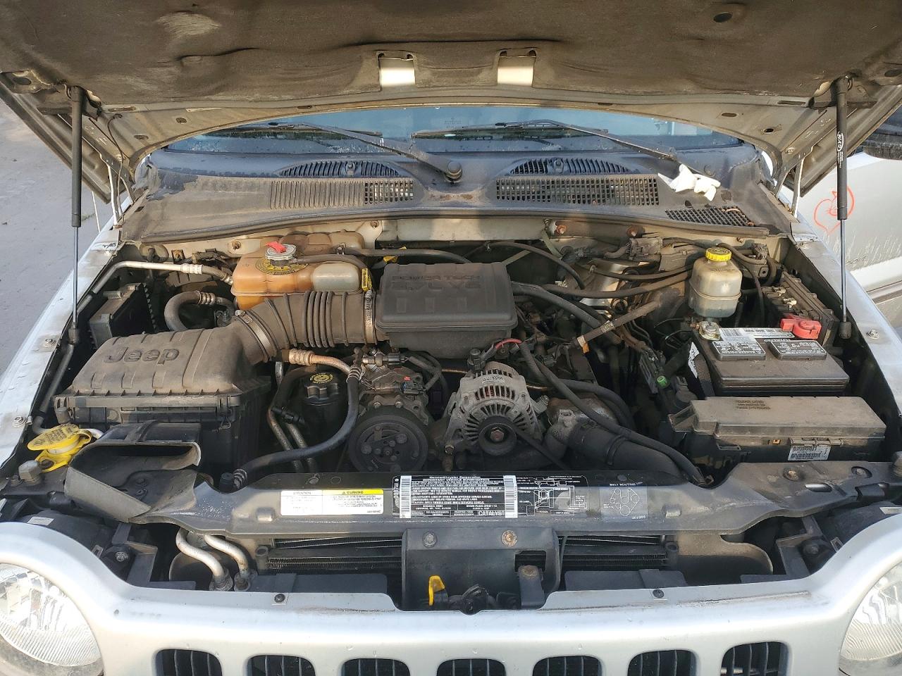 2002 JEEP LIBERTY SPORT photo 23
