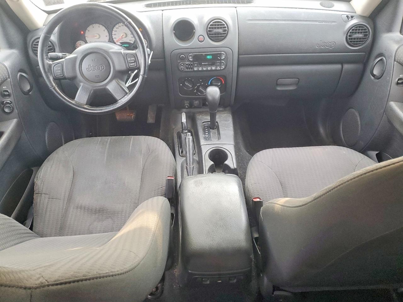 2002 JEEP LIBERTY SPORT photo 15