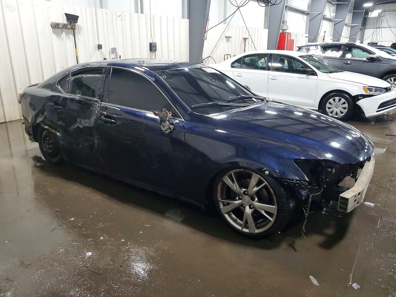 2009 LEXUS IS 250 photo 4