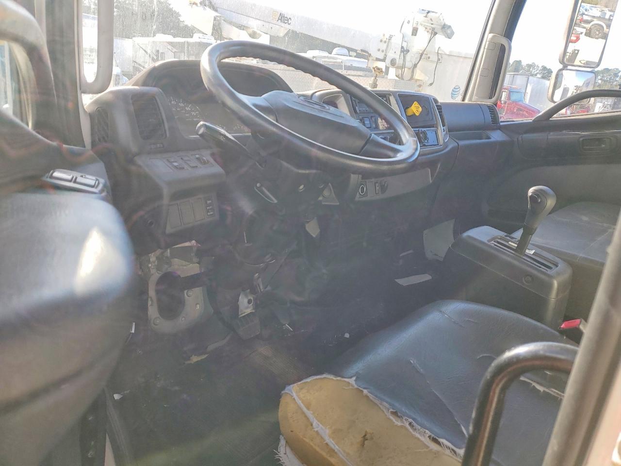 2017 HINO 258/268 photo 8