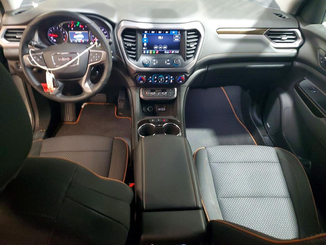 2023 GMC ACADIA AT4 photo 8