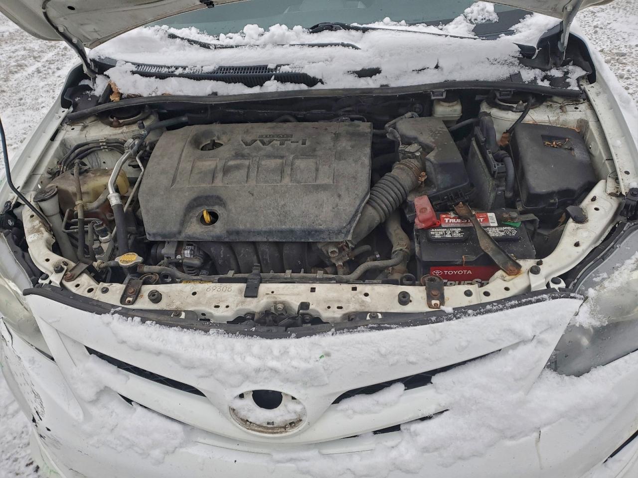 2013 TOYOTA COROLLA BASE photo 31