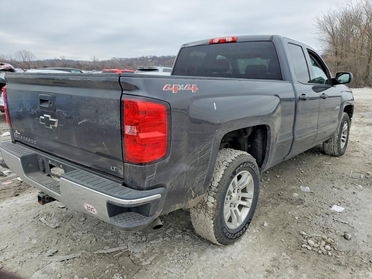2015 CHEVROLET SILVERADO K1500 LT photo 3
