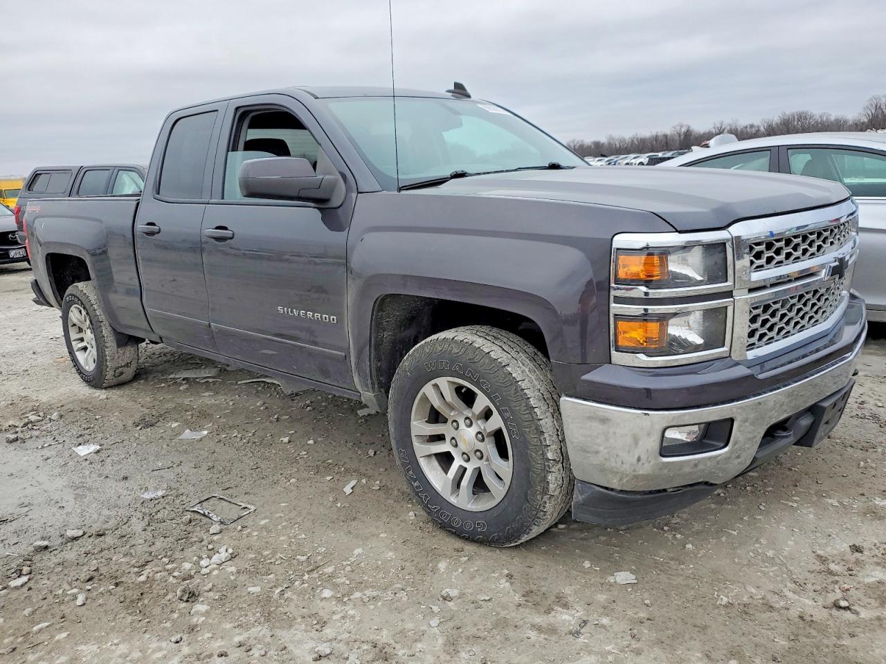 2015 CHEVROLET SILVERADO K1500 LT photo 4