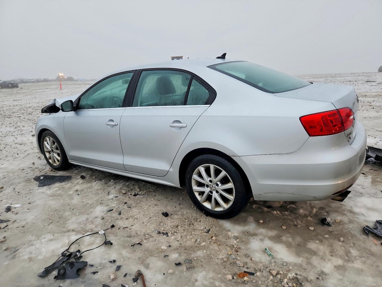 2014 VOLKSWAGEN JETTA SE photo 2