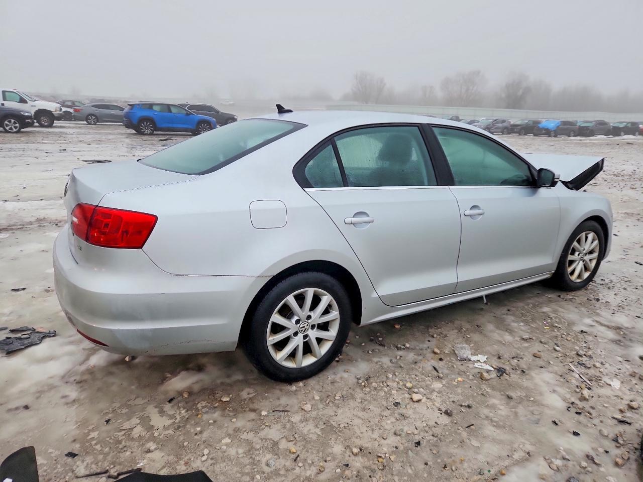 2014 VOLKSWAGEN JETTA SE photo 3