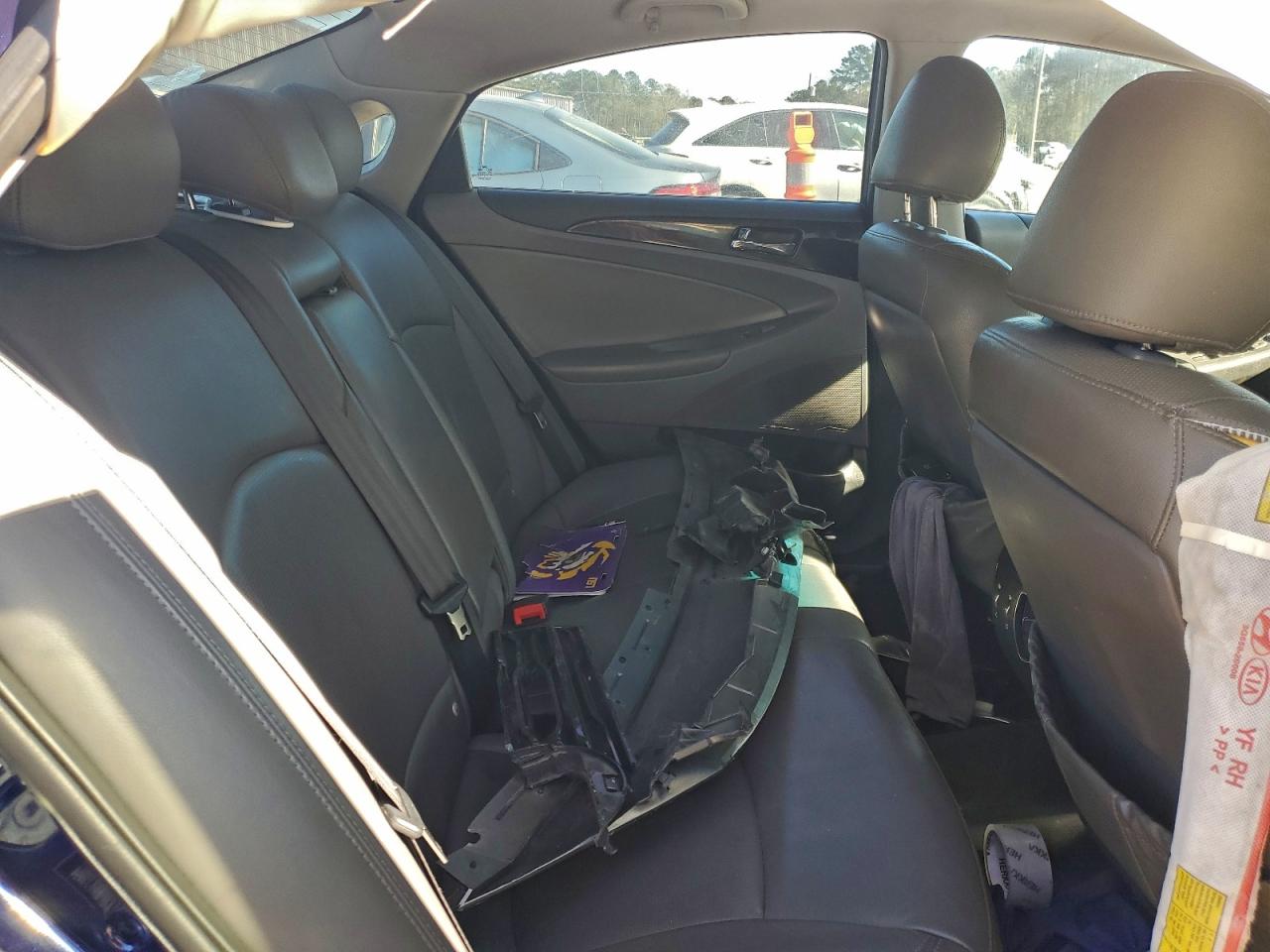 2011 HYUNDAI SONATA SE photo 10