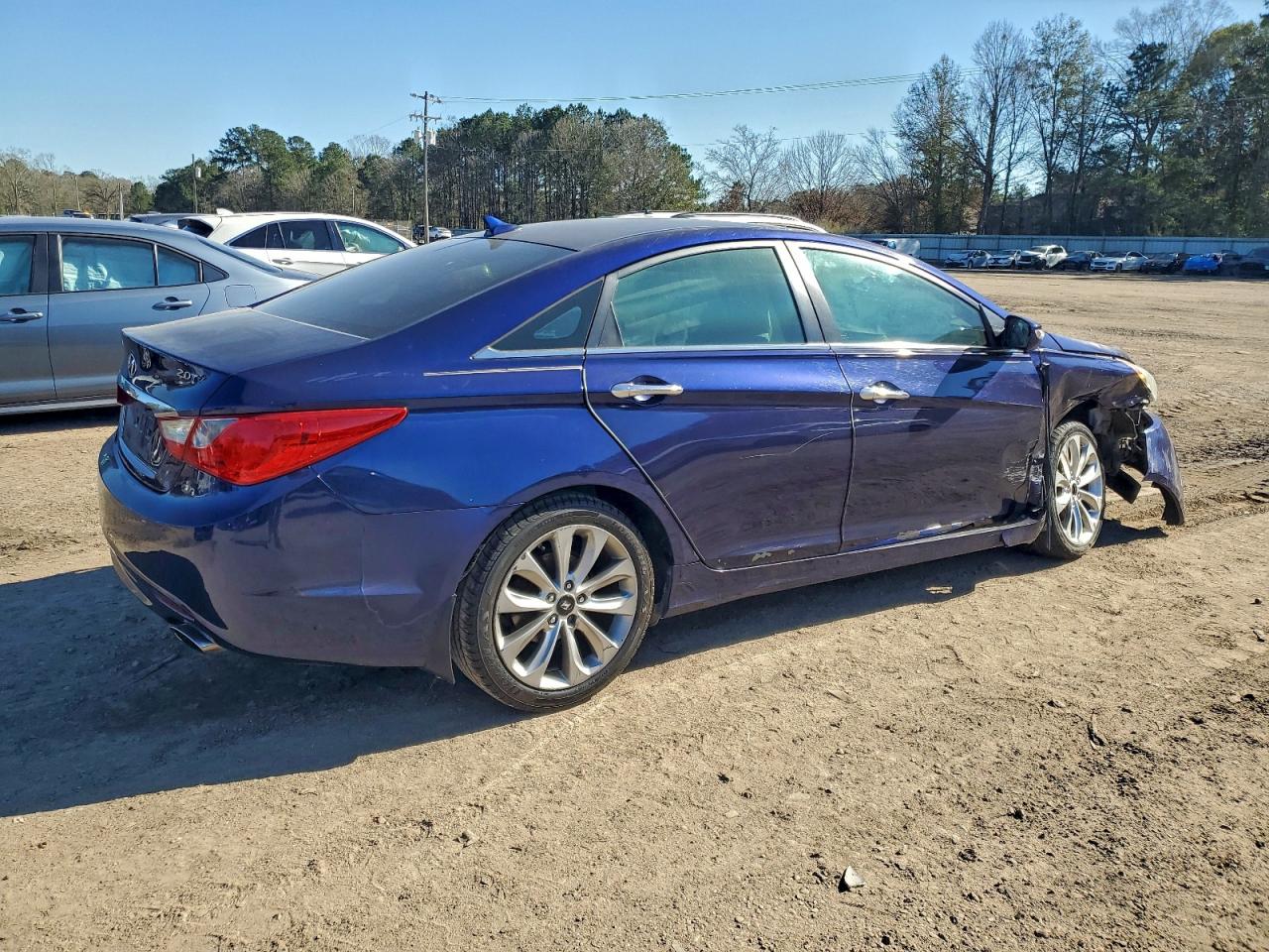 2011 HYUNDAI SONATA SE photo 3