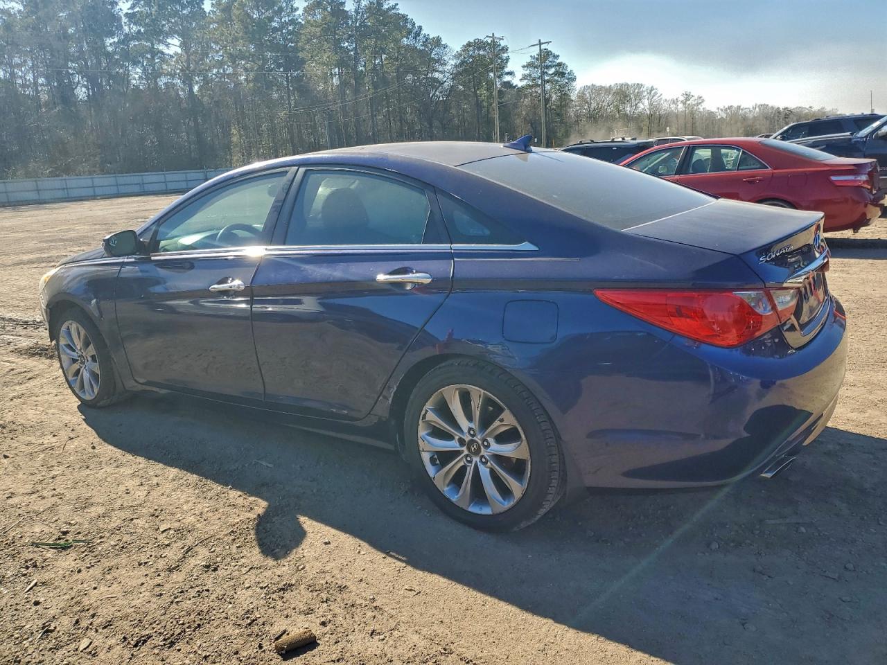 2011 HYUNDAI SONATA SE photo 2
