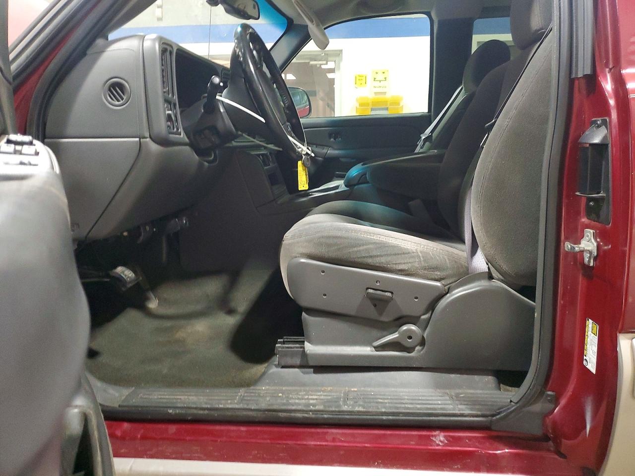 2005 CHEVROLET SILVERADO C1500 photo 7