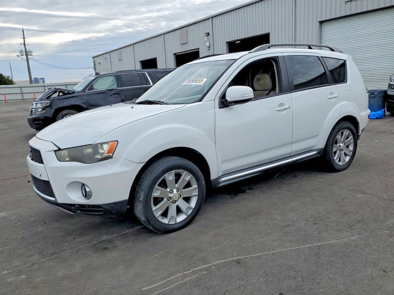 2010 MITSUBISHI OUTLANDER