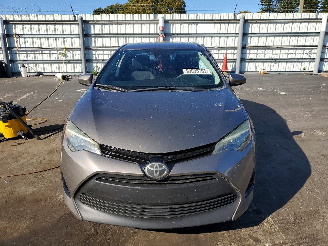 2018 TOYOTA COROLLA L photo 5