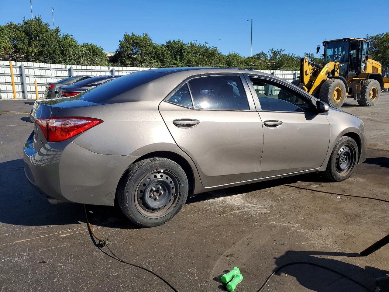 2018 TOYOTA COROLLA L photo 3