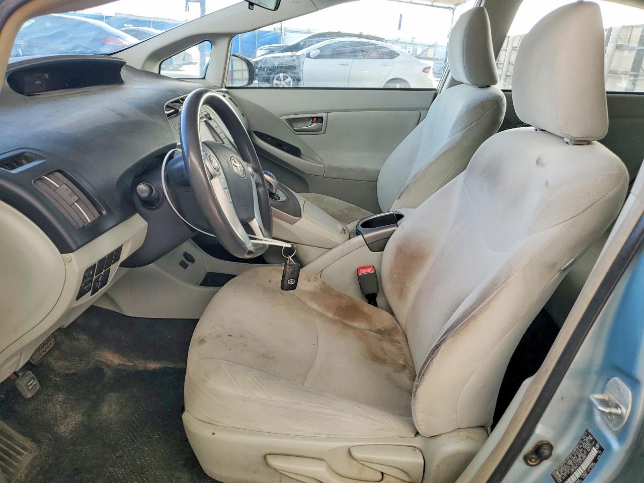 2012 TOYOTA PRIUS photo 7