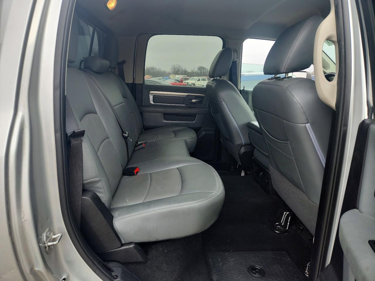 2016 RAM 2500 SLT photo 19