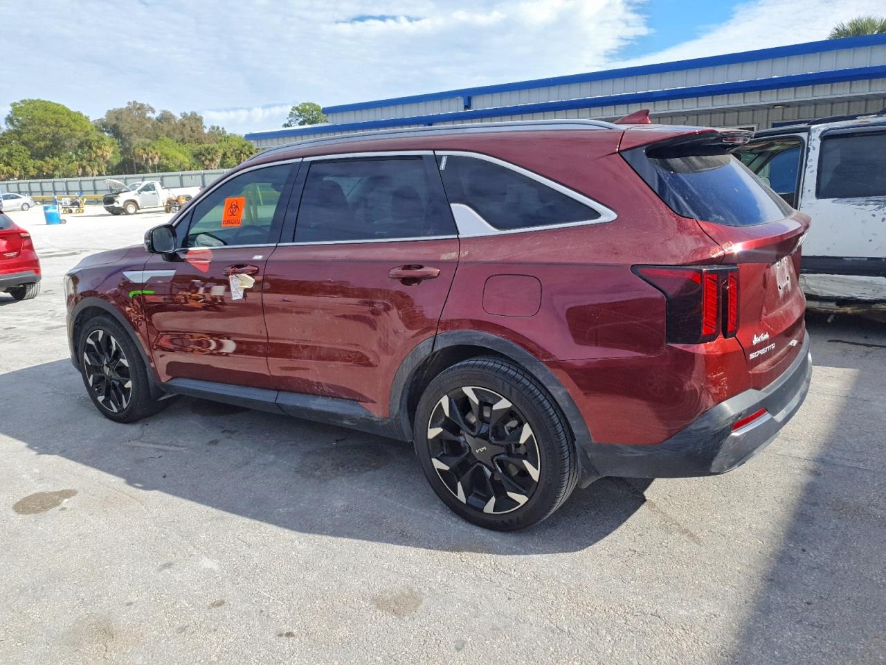 2024 KIA SORENTO EX photo 3