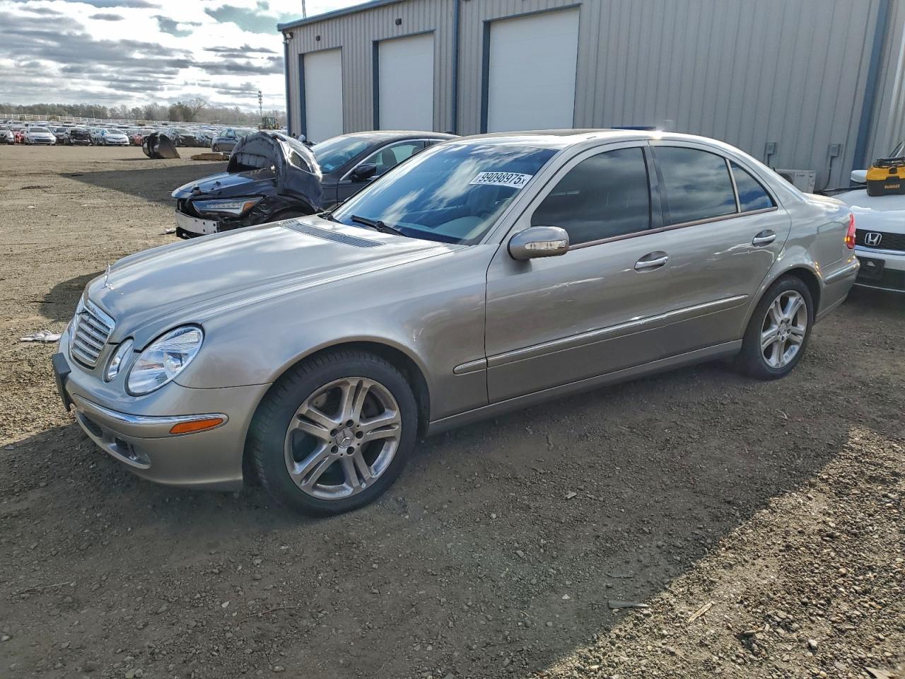 2005 MERCEDES-BENZ E