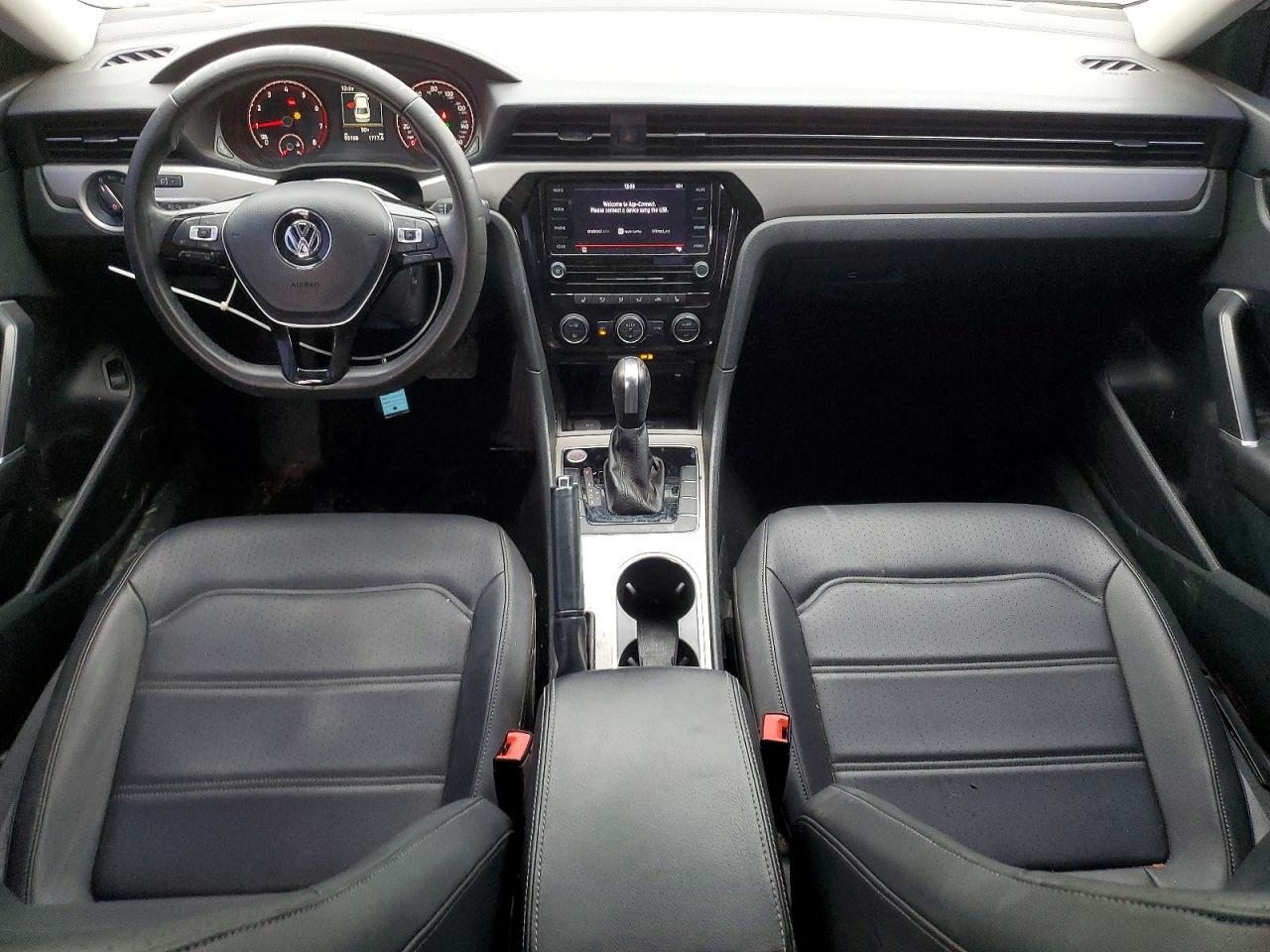 2021 VOLKSWAGEN PASSAT SE photo 8