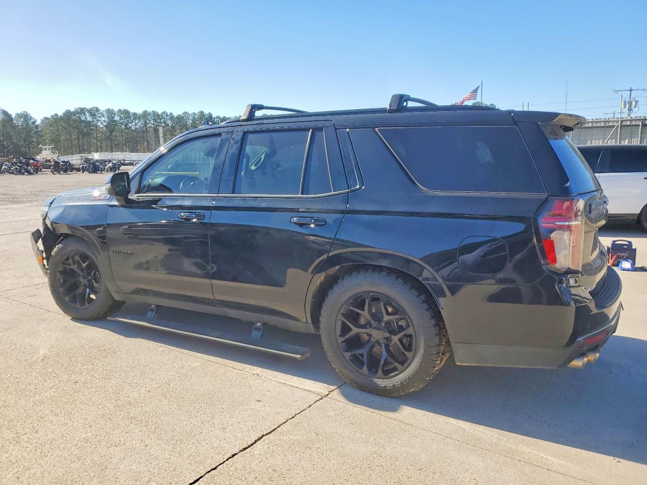 2022 CHEVROLET TAHOE K1500 Z71 photo 2