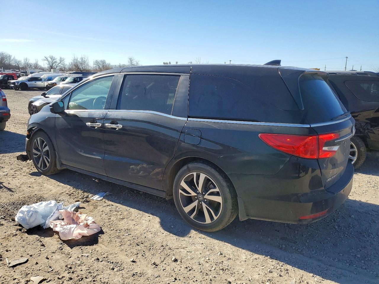 2023 HONDA ODYSSEY TOURING photo 2