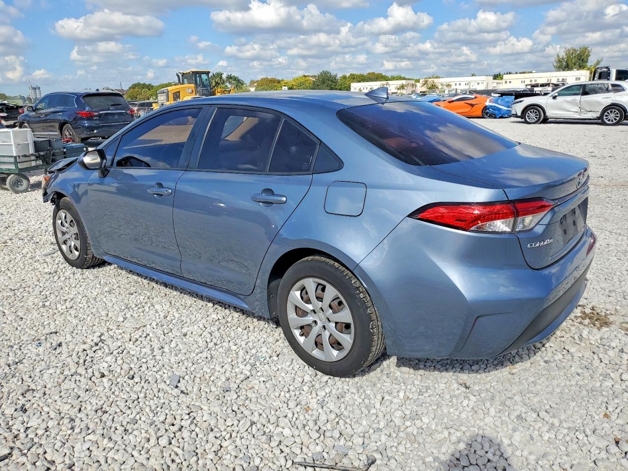 2022 TOYOTA COROLLA LE photo 4