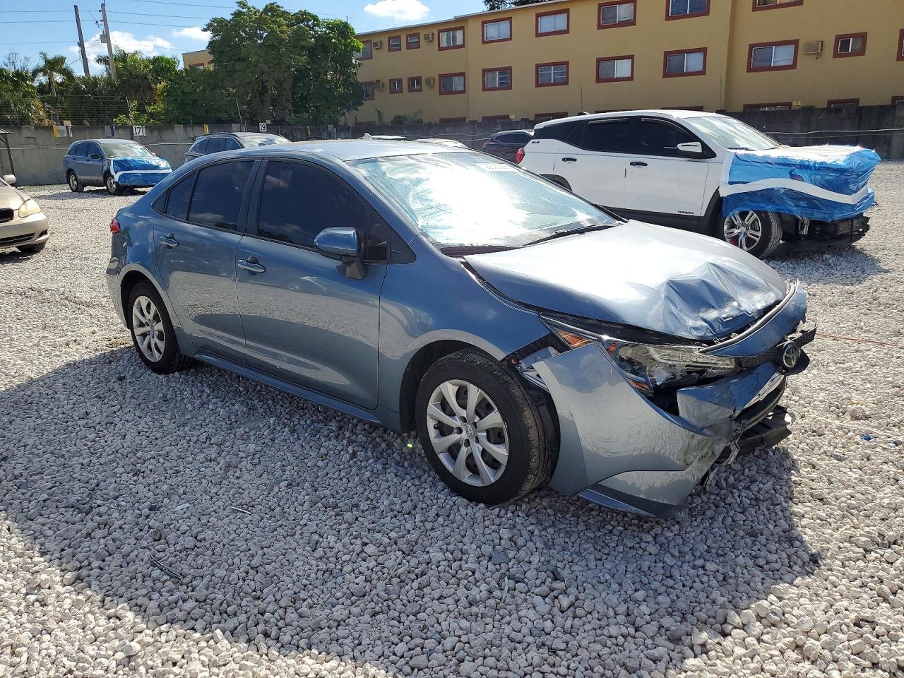 2022 TOYOTA COROLLA LE photo 10