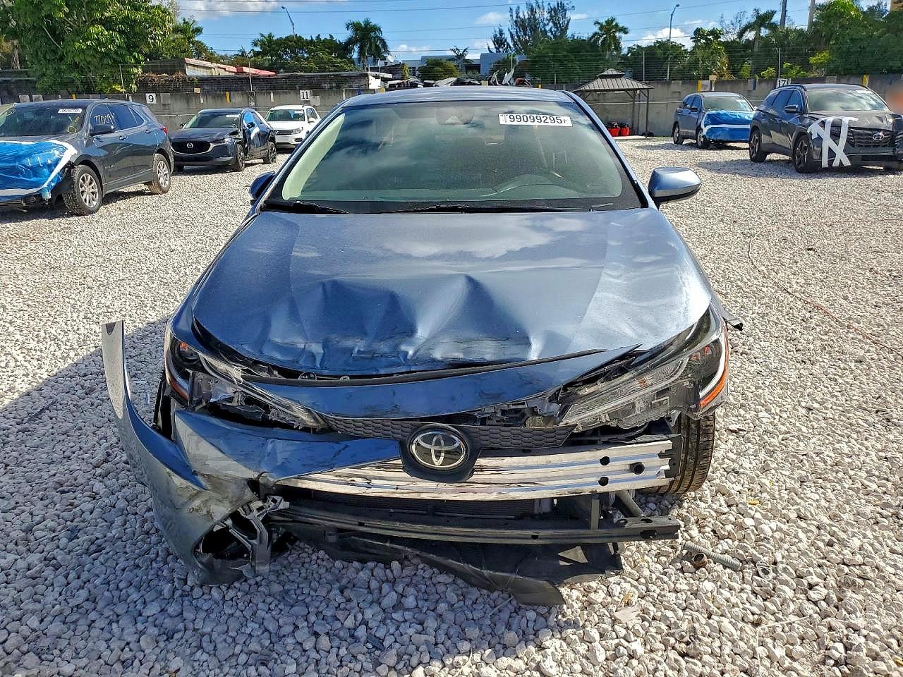 2022 TOYOTA COROLLA LE photo 13