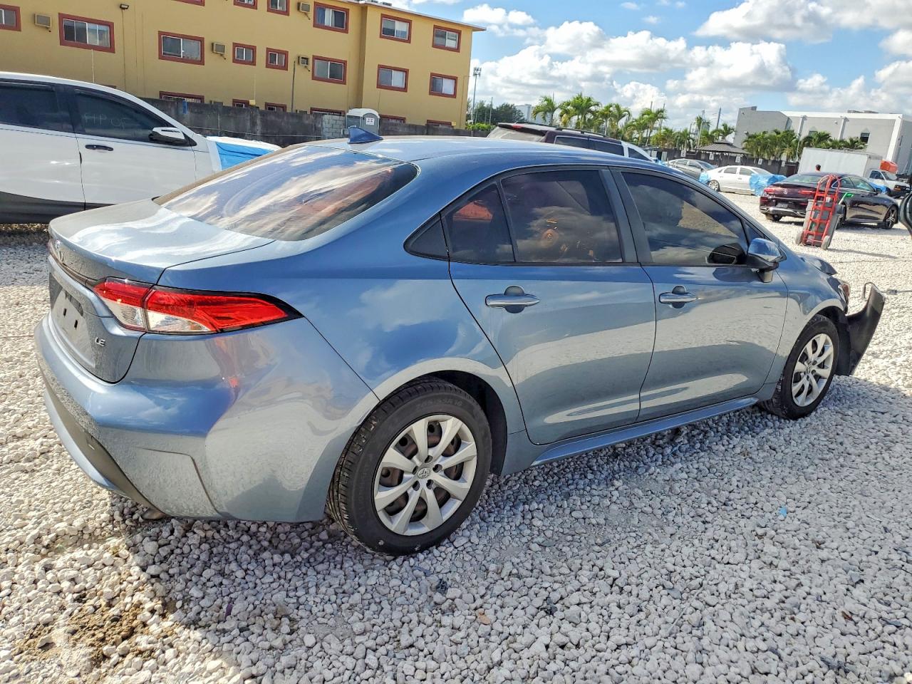 2022 TOYOTA COROLLA LE photo 7
