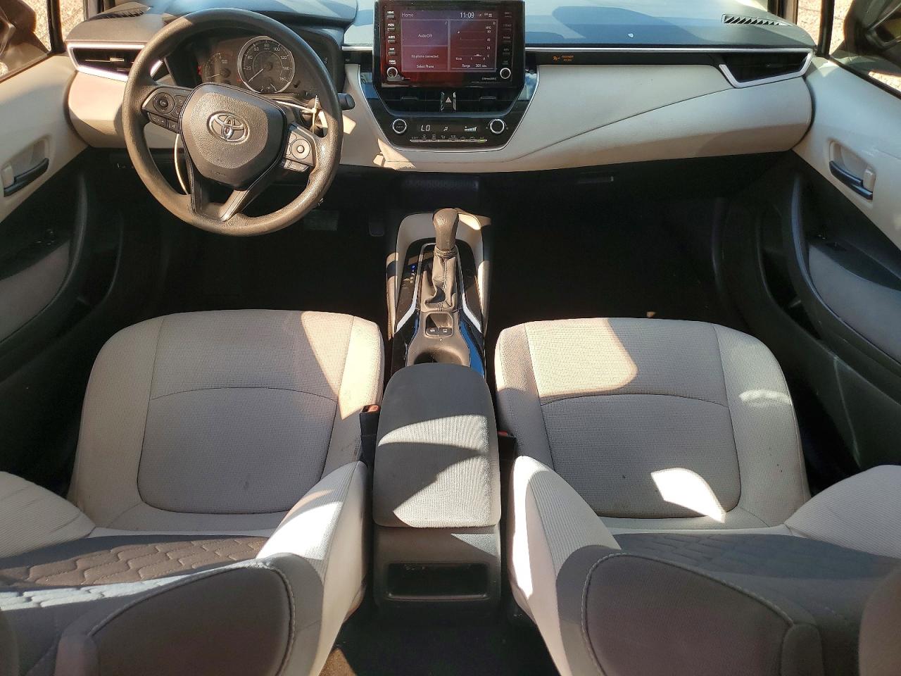 2022 TOYOTA COROLLA LE photo 22