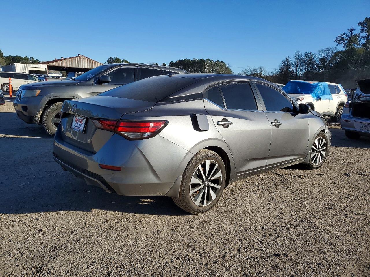 2025 NISSAN SENTRA SV photo 3