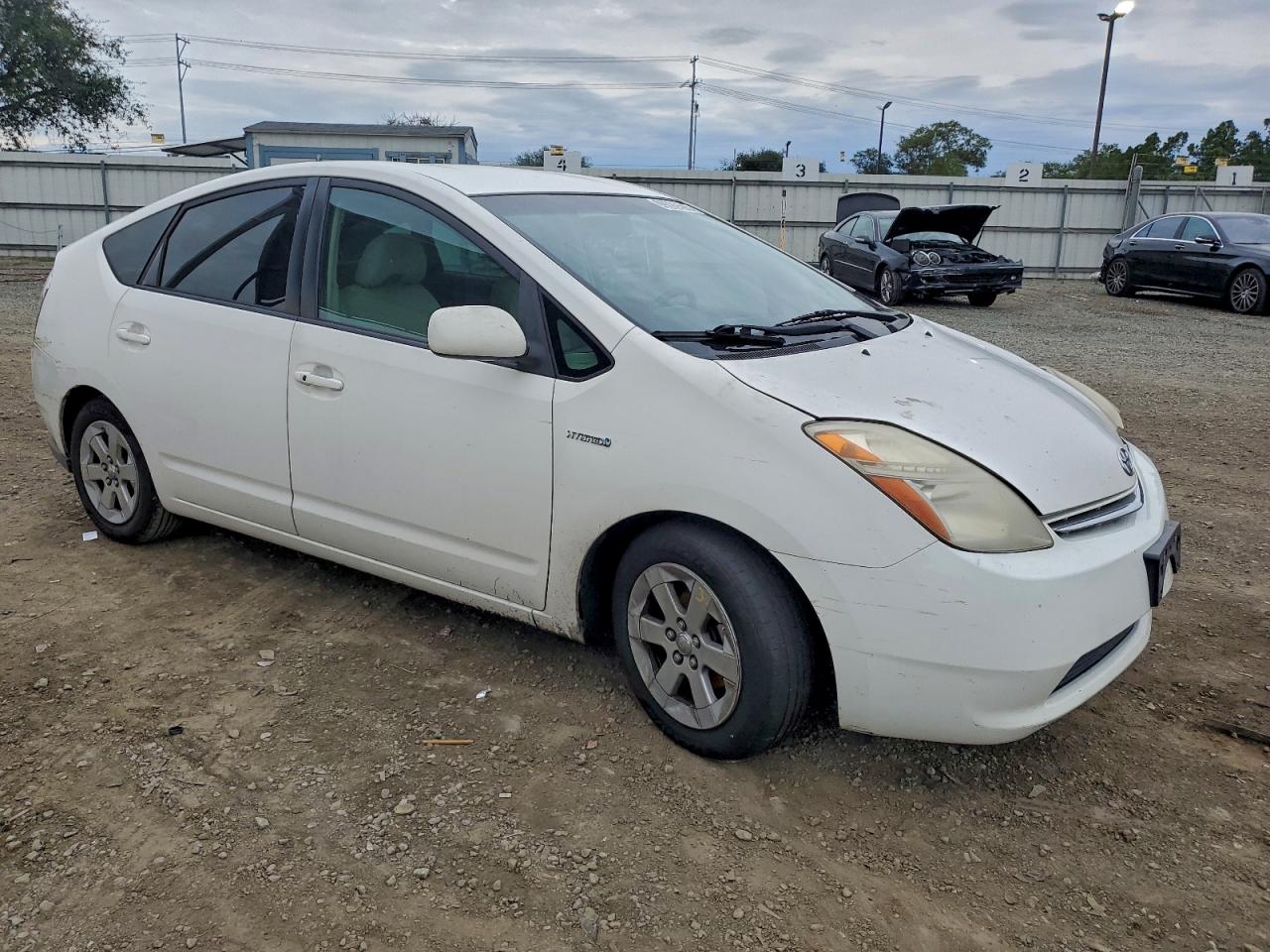 2008 TOYOTA PRIUS photo 4