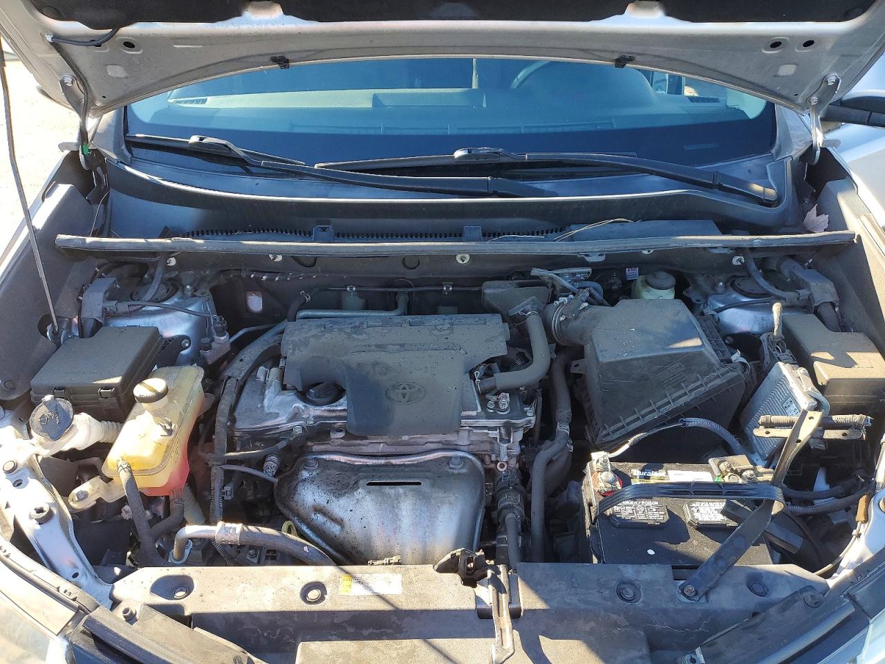 2016 TOYOTA RAV4 XLE photo 12