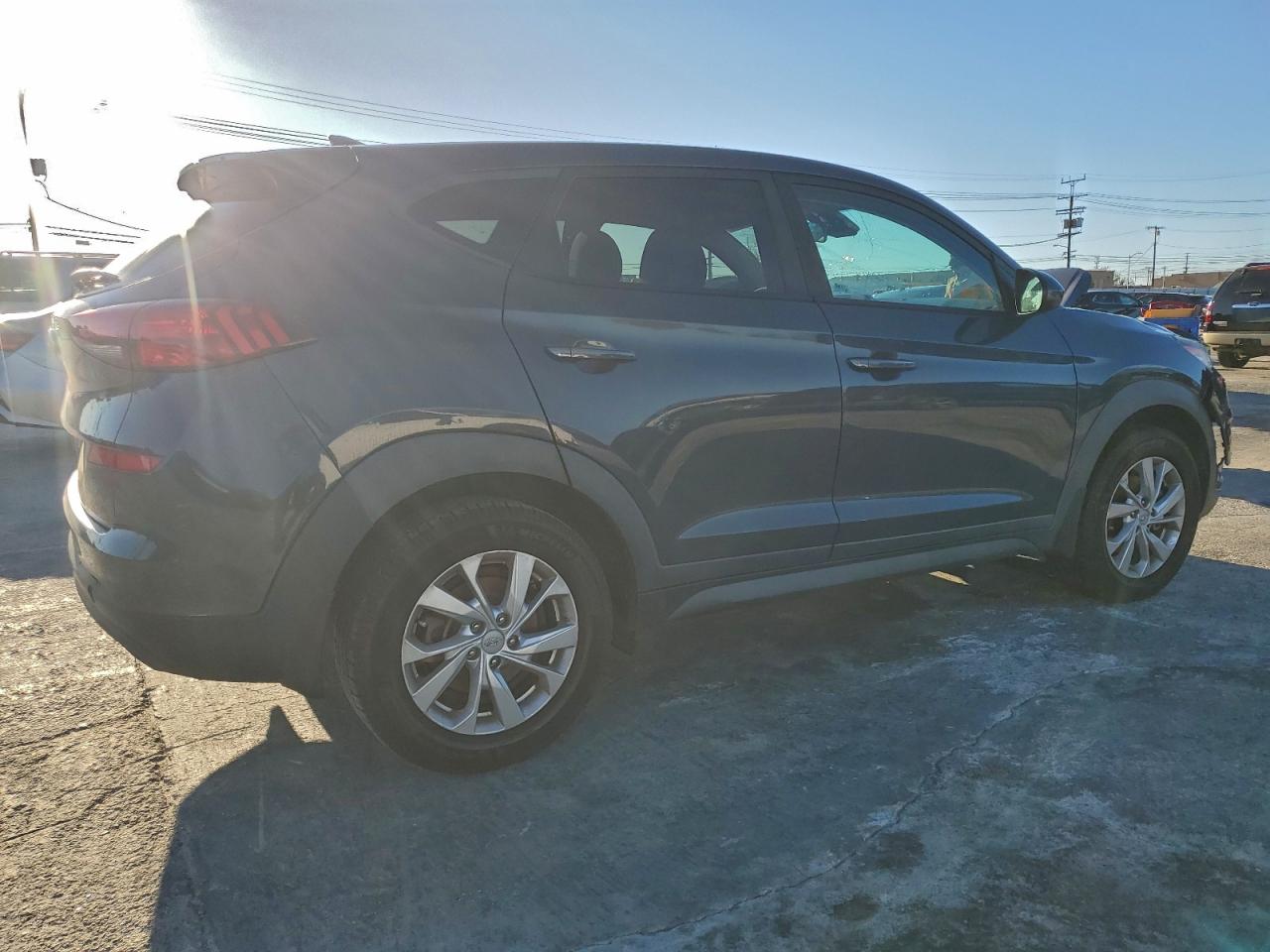 2019 HYUNDAI TUCSON SE photo 3
