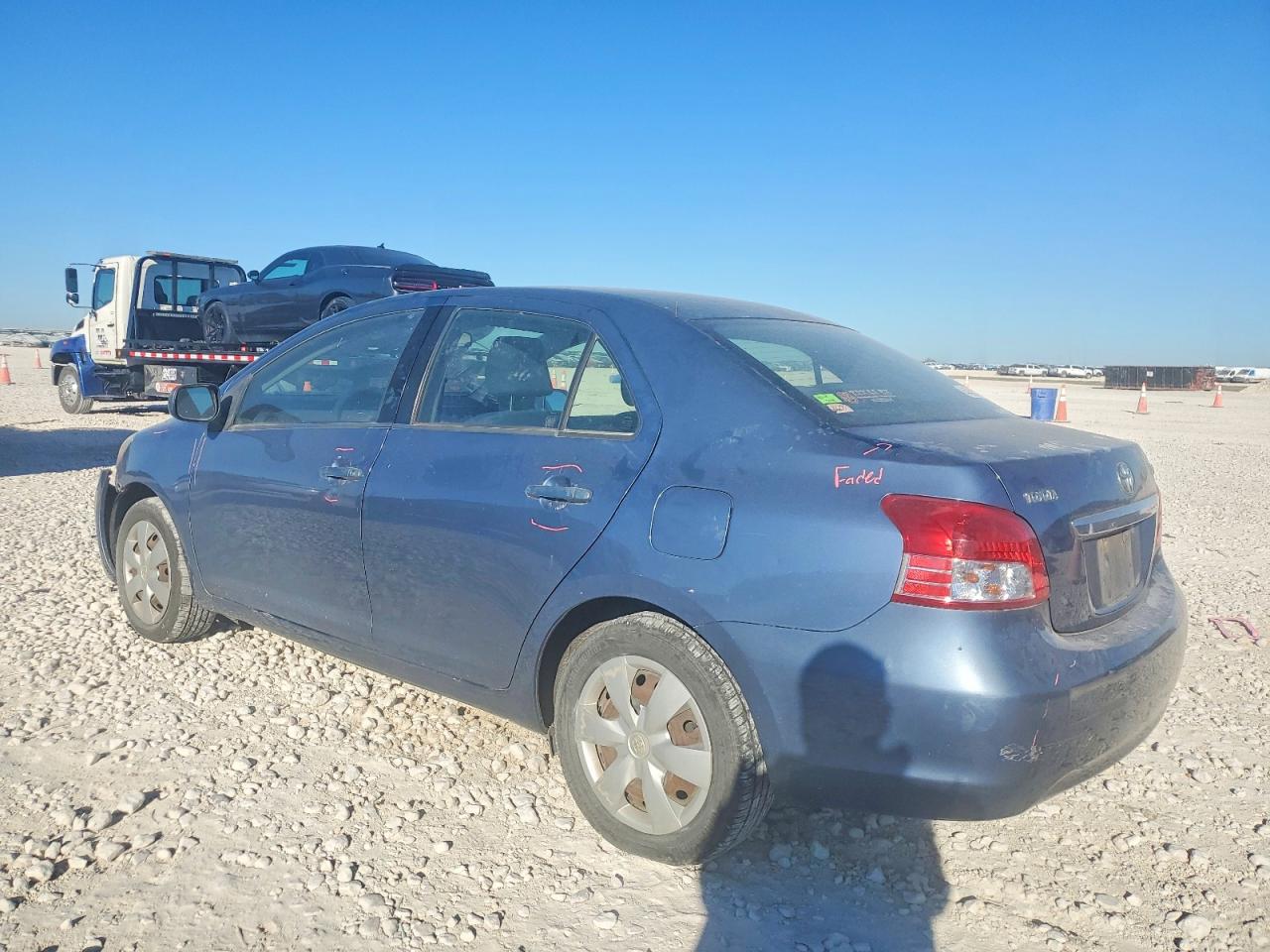 2008 TOYOTA YARIS photo 2