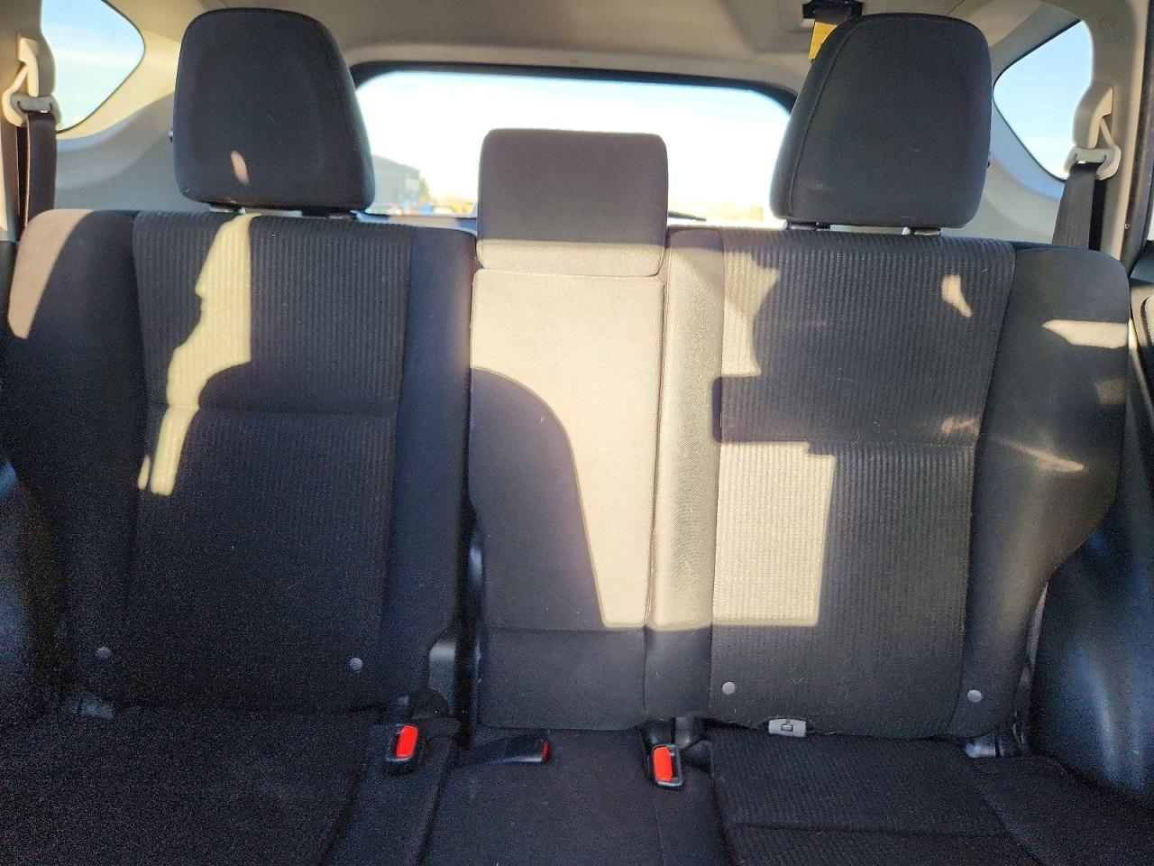 2017 TOYOTA RAV4 LE photo 10