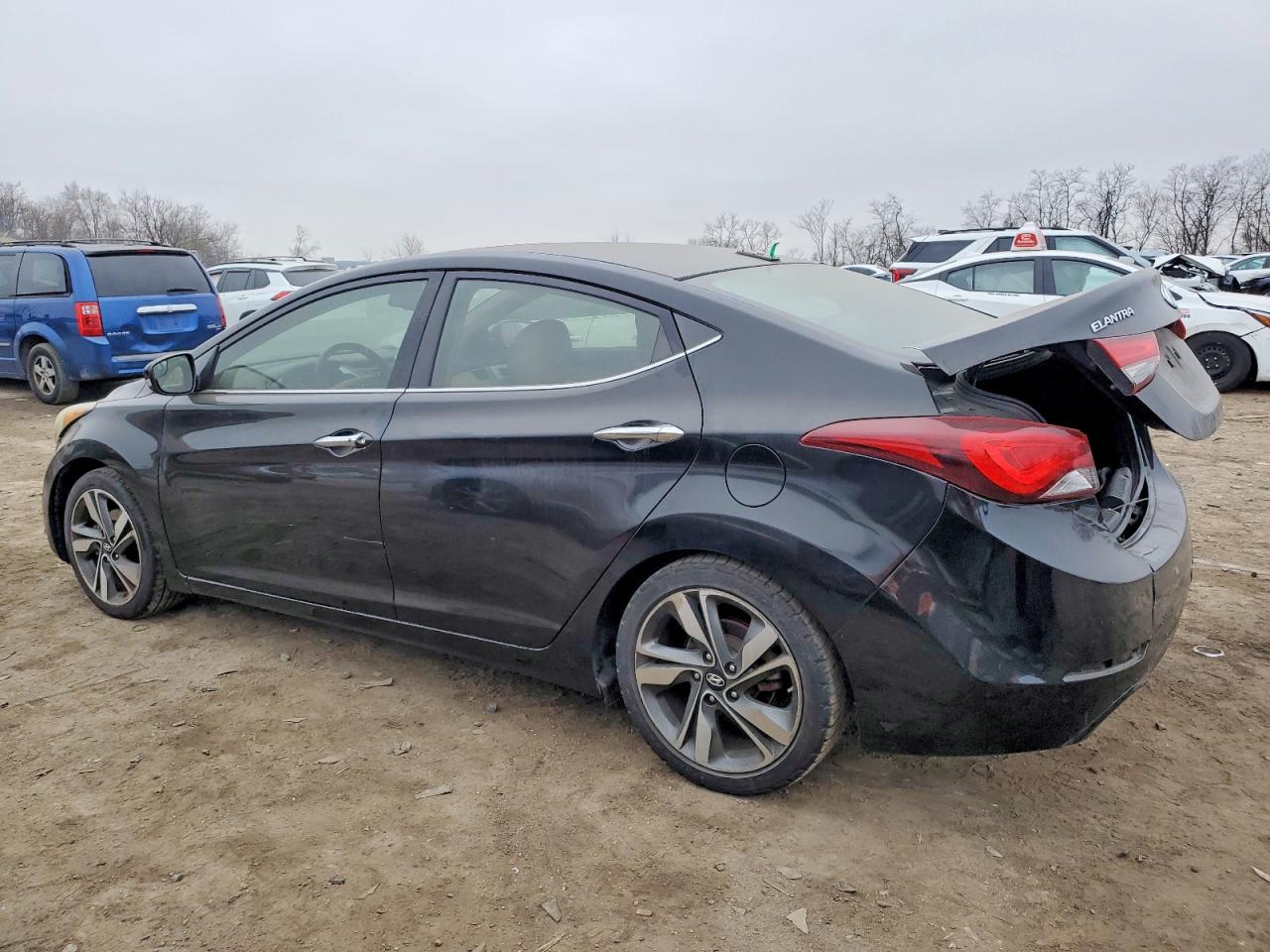 2014 HYUNDAI ELANTRA SE photo 2