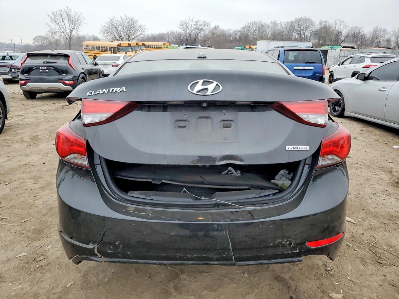 2014 HYUNDAI ELANTRA SE photo 6