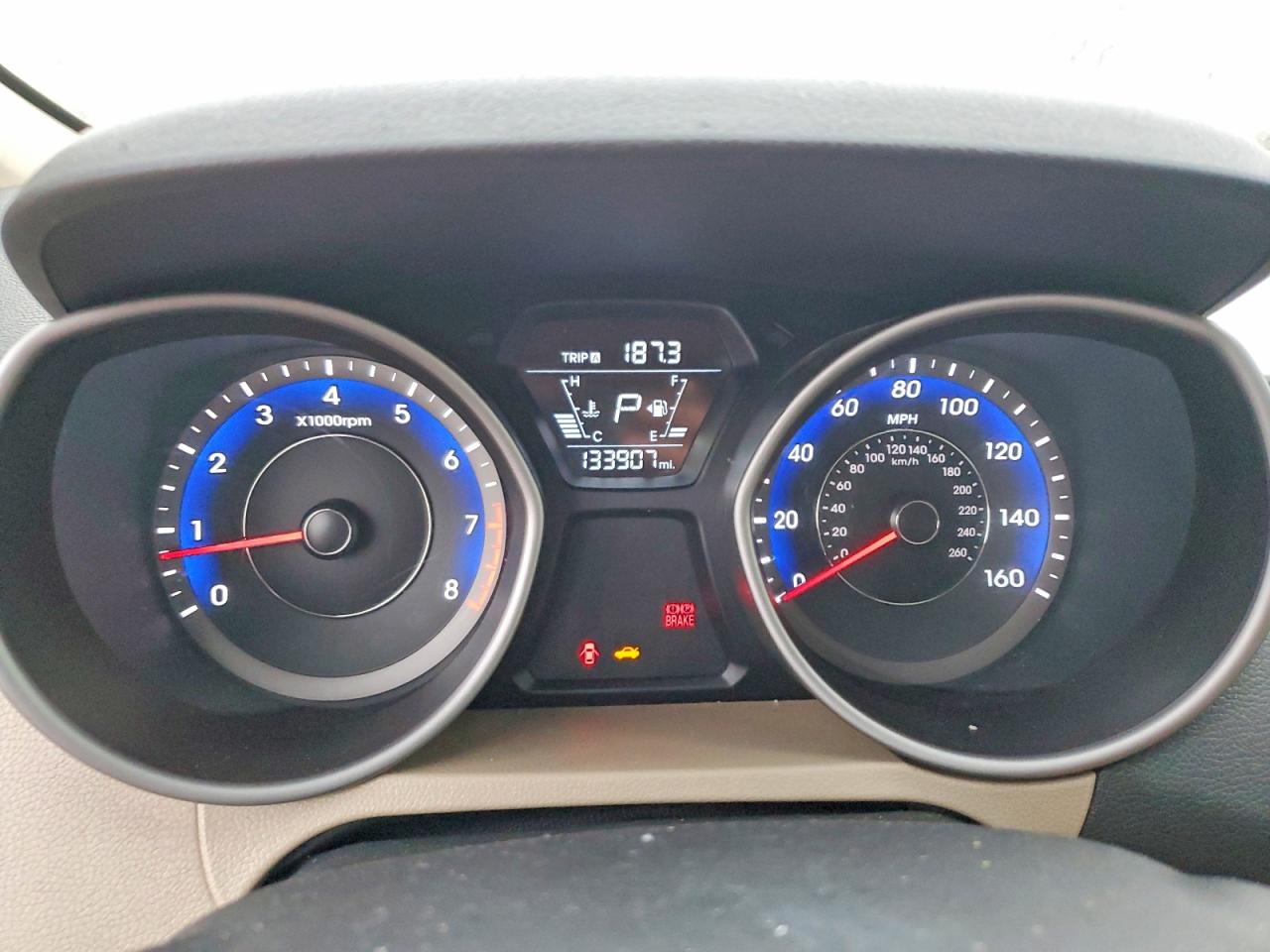 2014 HYUNDAI ELANTRA SE photo 9