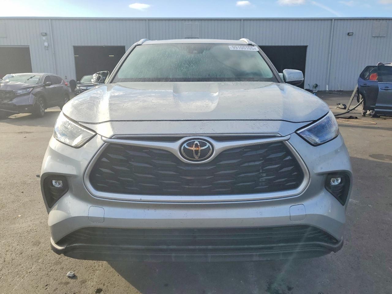 2023 TOYOTA HIGHLANDER L photo 9