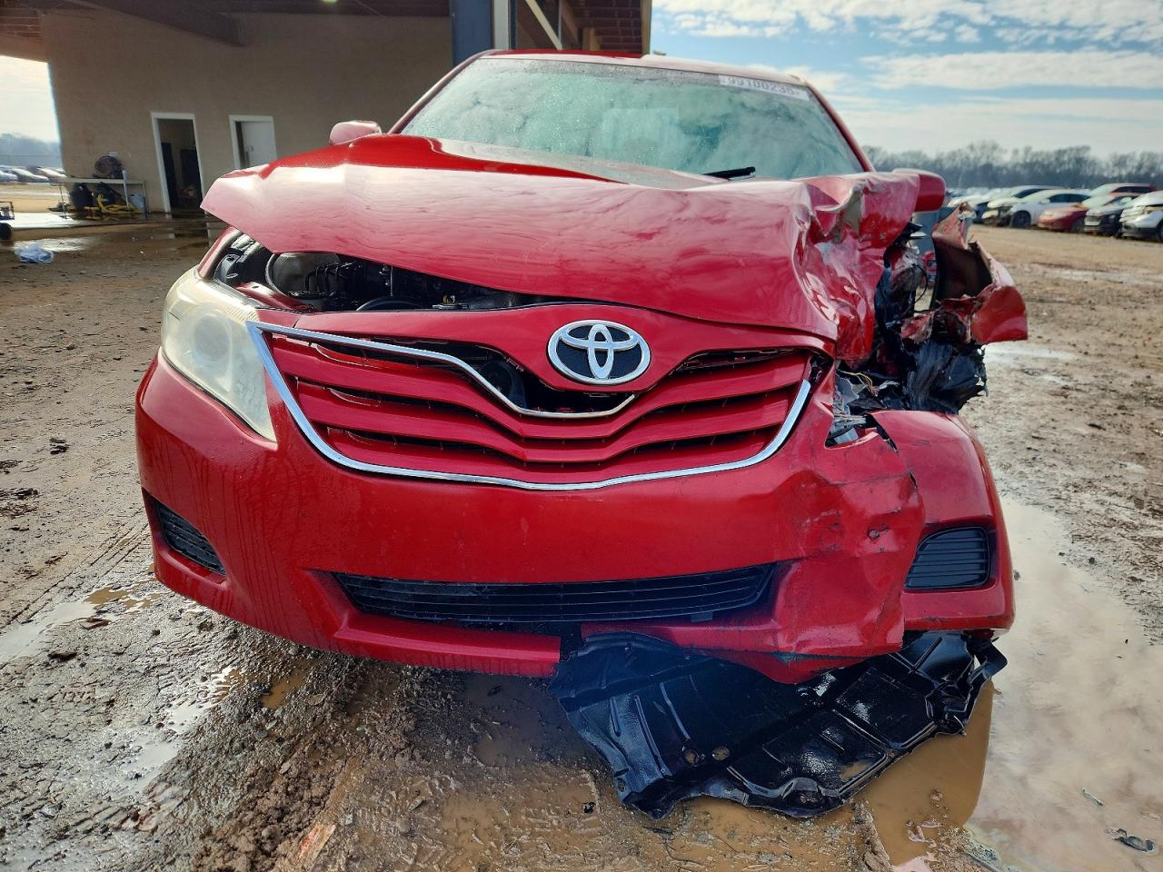 2011 TOYOTA CAMRY BASE photo 9