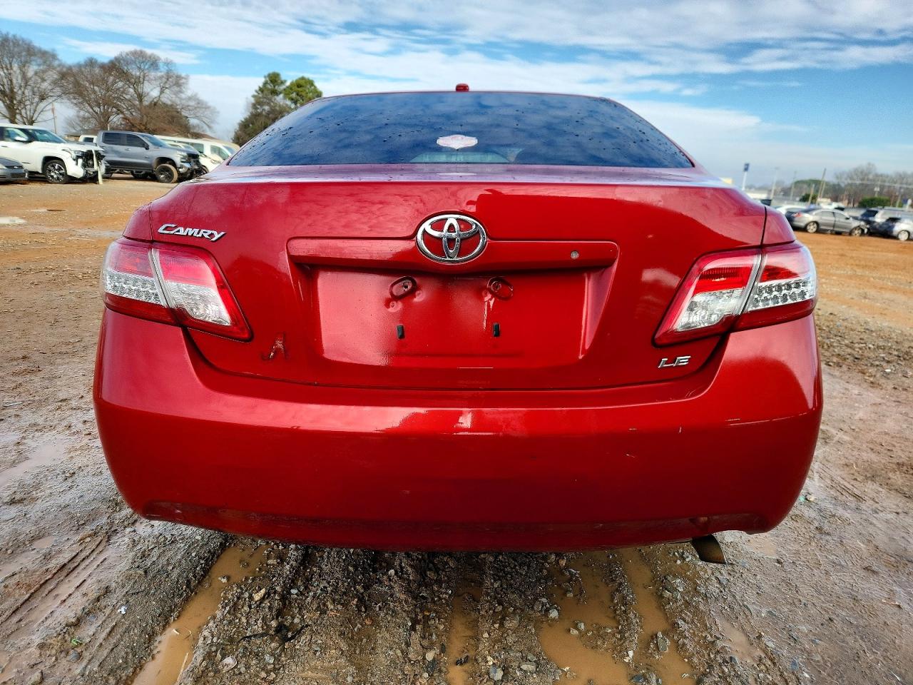 2011 TOYOTA CAMRY BASE photo 11