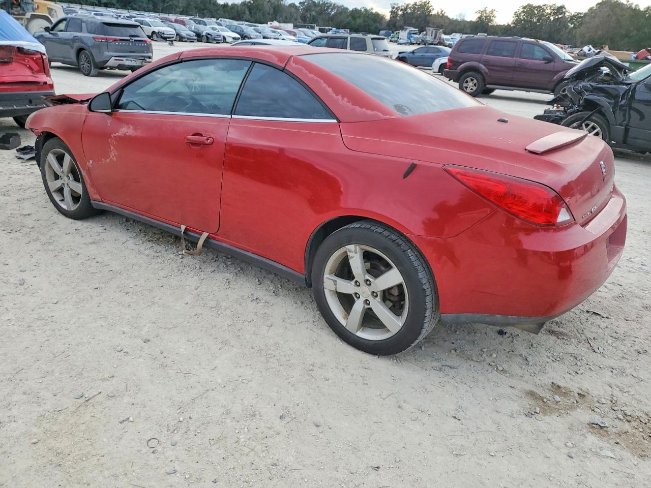 2007 PONTIAC G6 GT photo 2
