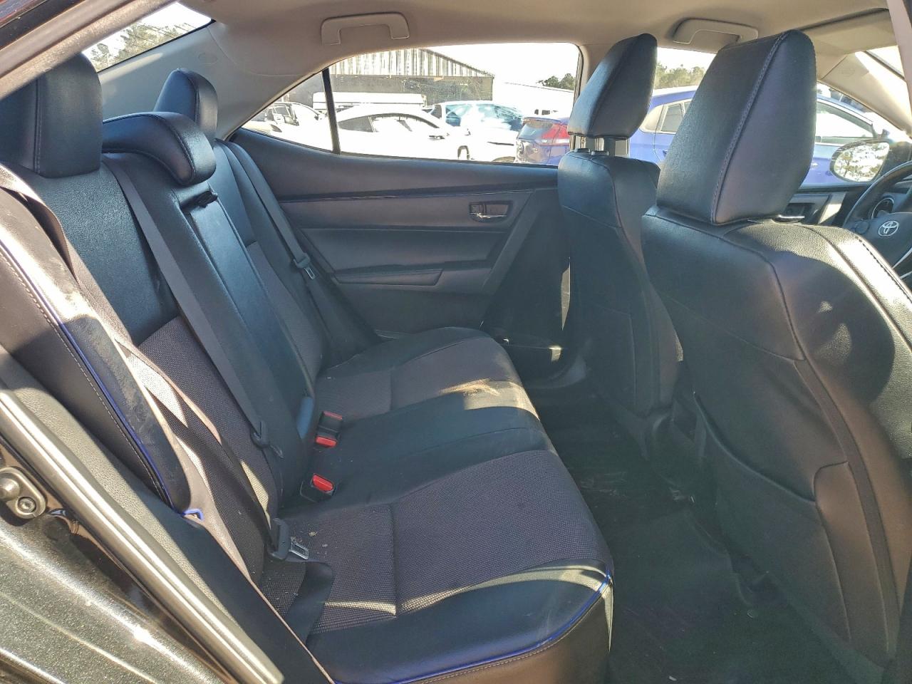 2018 TOYOTA COROLLA L photo 19