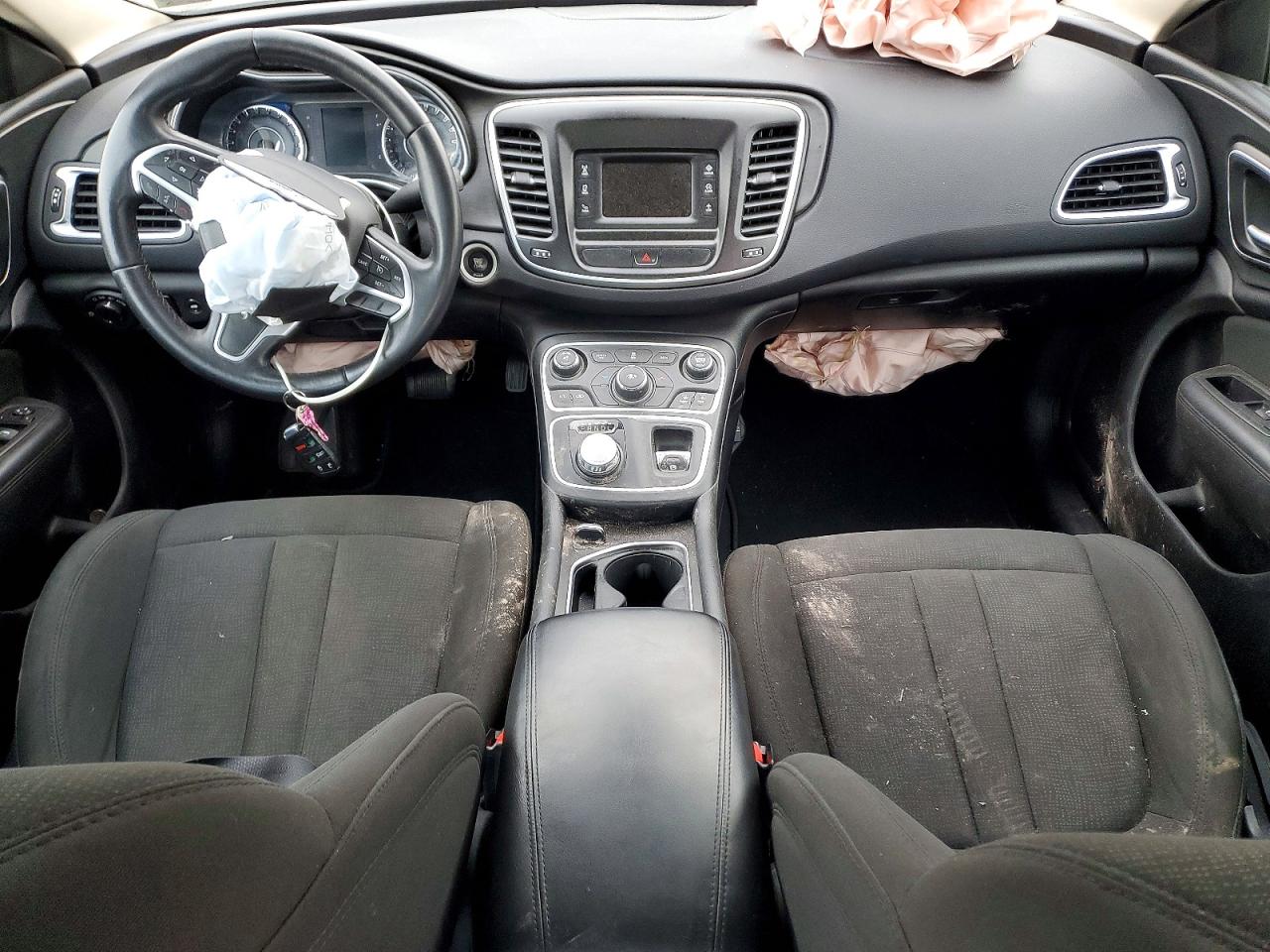 2016 CHRYSLER 200 LIMITED photo 8