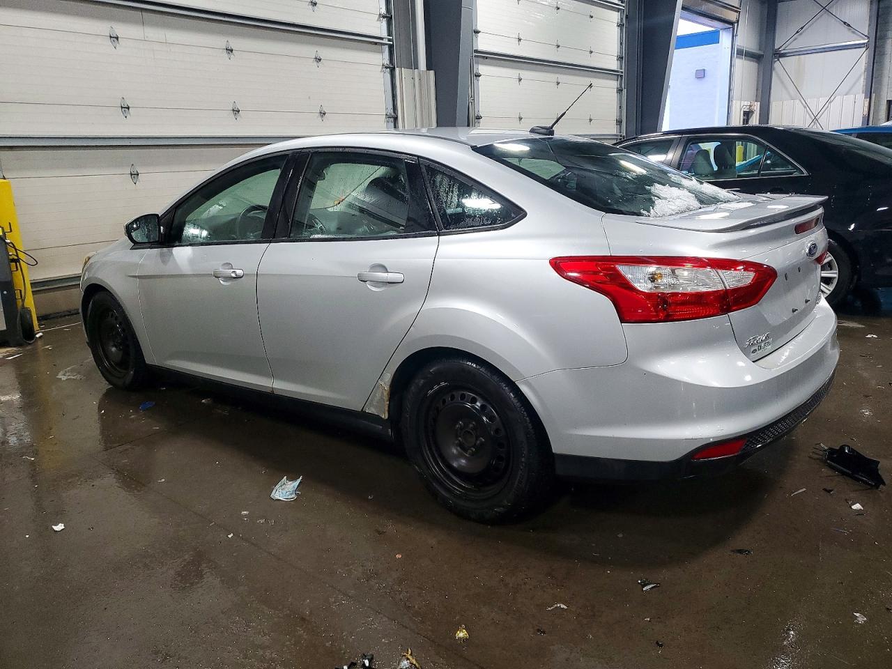 2014 FORD FOCUS SE photo 2