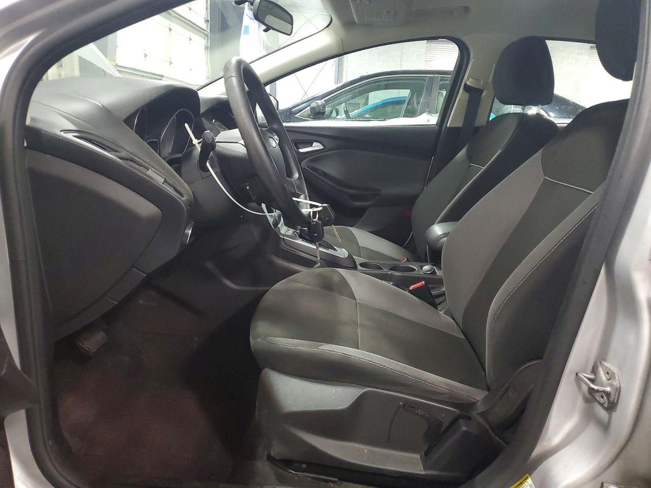 2014 FORD FOCUS SE photo 7