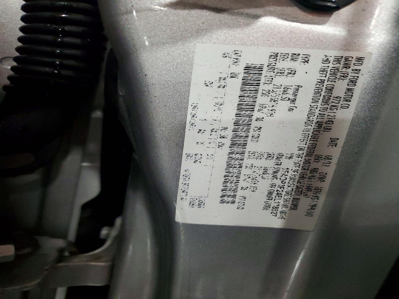 2014 FORD FOCUS SE photo 12
