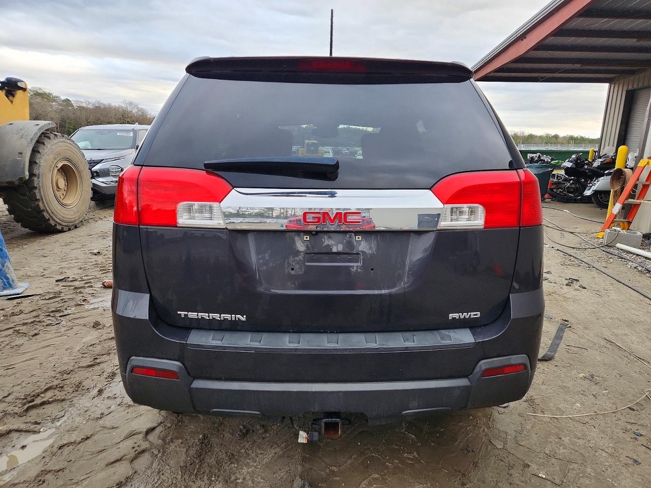 2015 GMC TERRAIN SLE photo 11