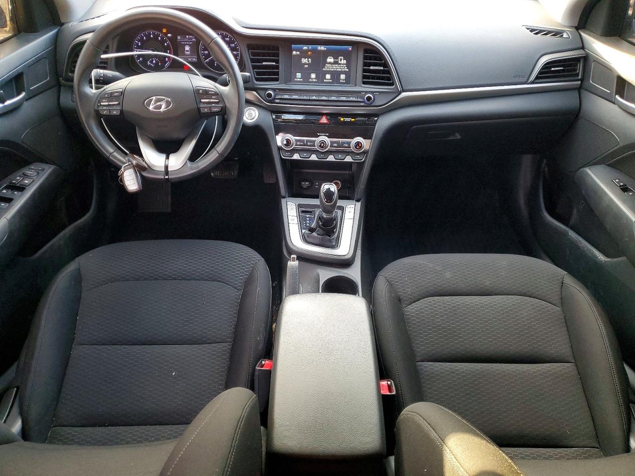 2020 HYUNDAI ELANTRA SEL photo 8